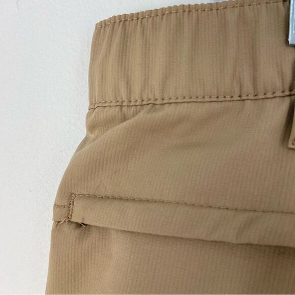 Wrangler Shorts Men’s Size 40 Tan Cargo Quick Dry Golf Outdoor Hiking Trekking - Picture 10 of 14